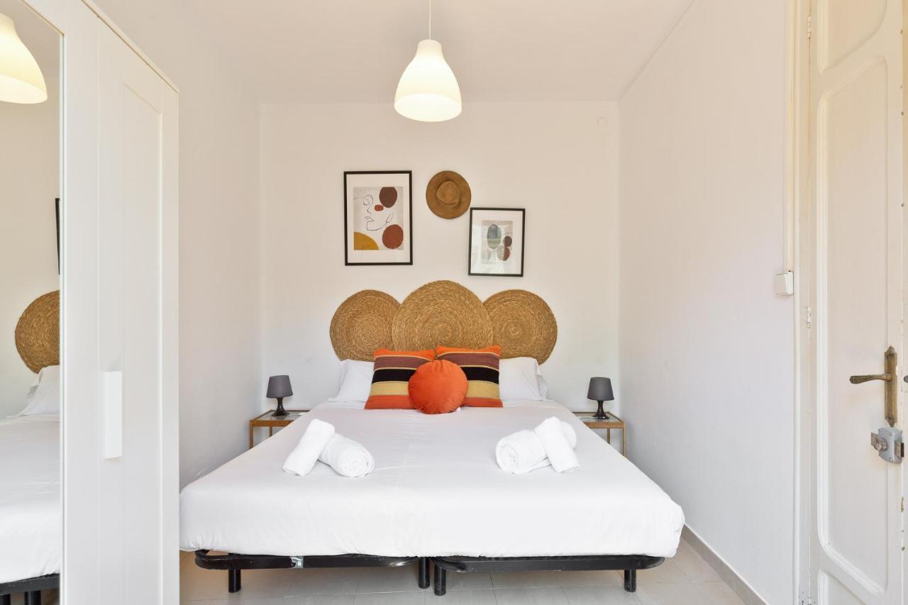 Stay U-Nique Apartments Mistral Barcelona Luaran gambar