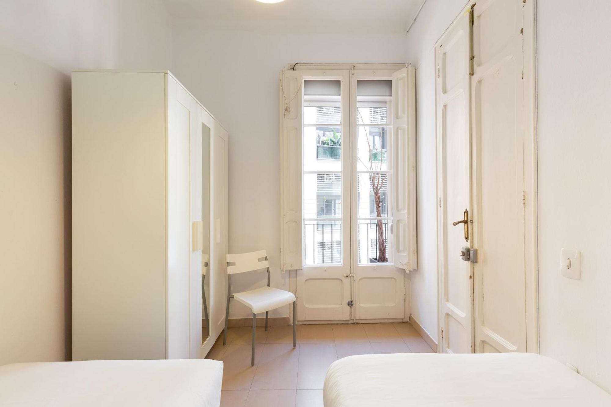 Stay U-Nique Apartments Mistral Barcelona Luaran gambar