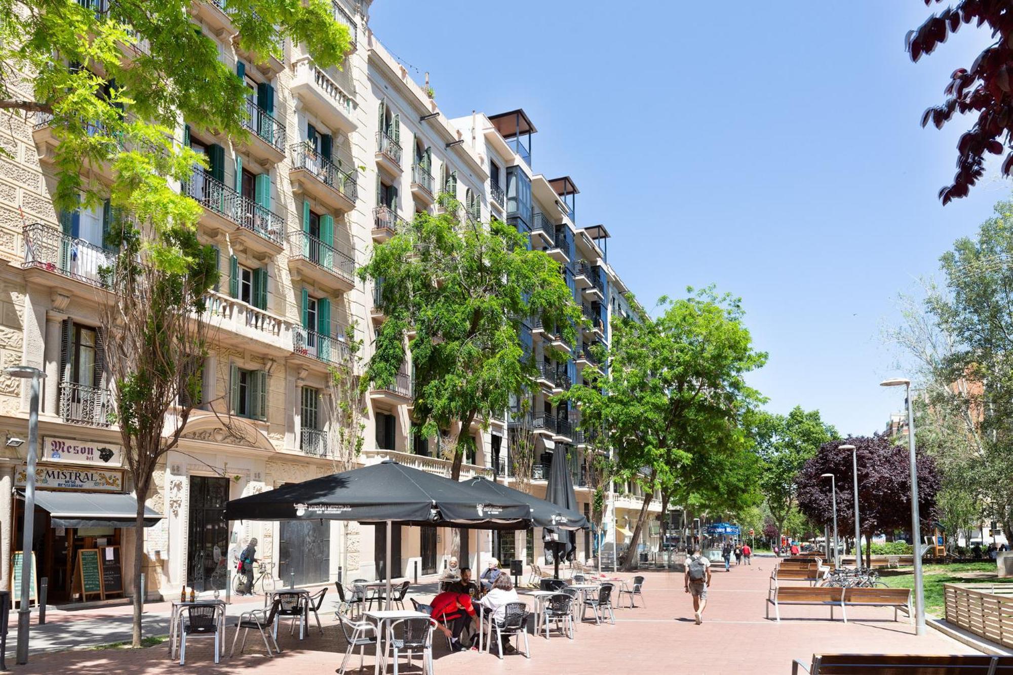 Stay U-Nique Apartments Mistral Barcelona Luaran gambar